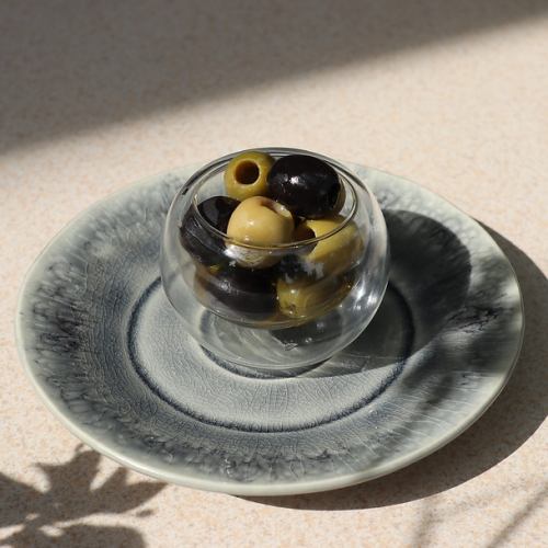 自家製オリーブマリネ