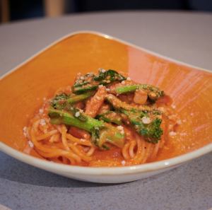 月替わりパスタ　バケット付き