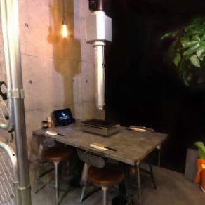 4名様用の個室をご用意しております。プライベート感あふれるこのお席は、友人や家族との特別なひとときを過ごせます。おしゃれで落ち着いた雰囲気の中、周囲を気にせずに思い切り焼肉を楽しむことができ、大満足間違いなしです♪