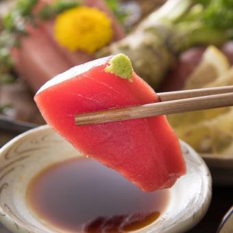 ◆-Luxurious Ultimate-Course◆ Marbled Wagyu beef sukiyaki, luxurious assortment of sashimi with domestic bluefin tuna (6 dishes) 8,800 yen