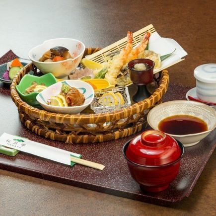 [Lunch only] “Shogetsutei “Hanakago” Gozen”