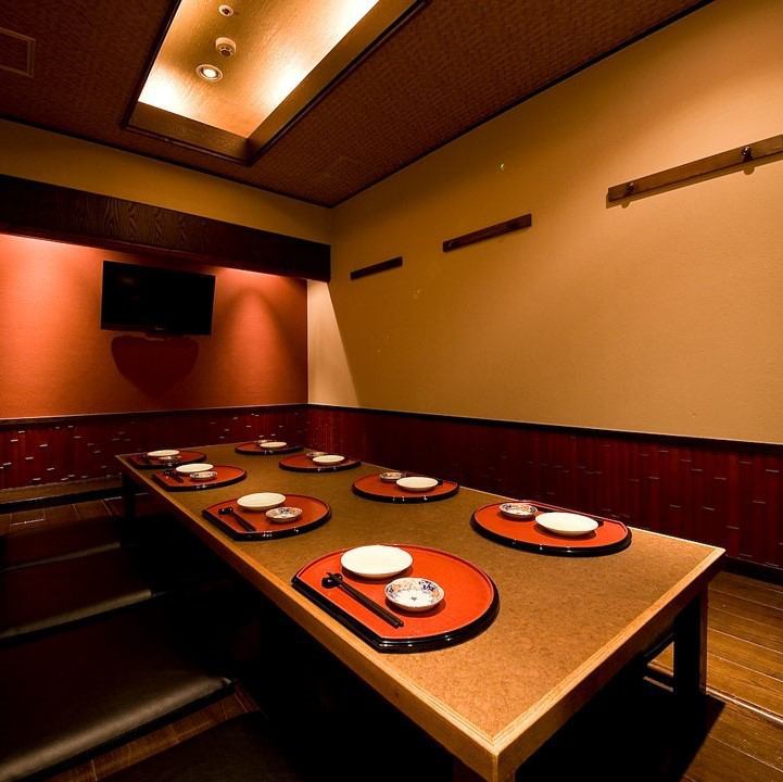 【個別房間】在平靜的氛圍中品嚐各種豪華的日本料理......