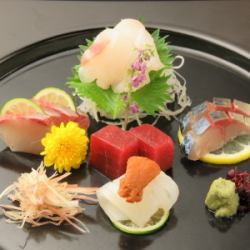 Assorted fresh fish sashimi “En”