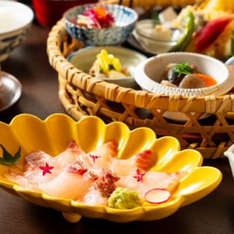 [Lunch only] "Hana Kago 'Tai Chazuke' Set Meal"