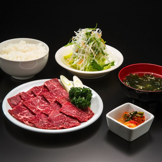 名物!秘伝だれ 名物アカ418円(税込)/名物シロ418円(税込)