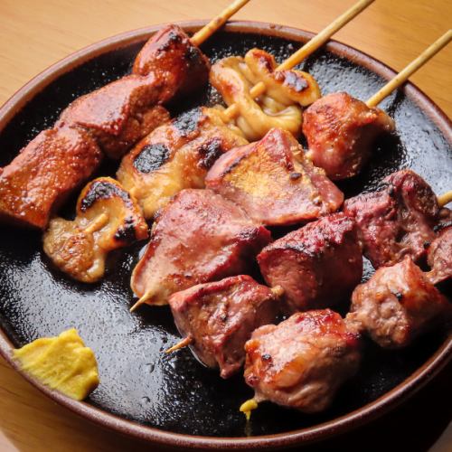 もつ焼盛合せ 五本