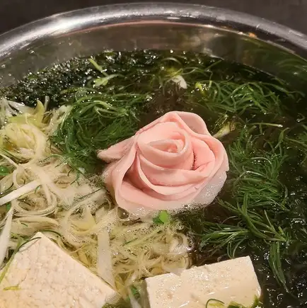 お造り3種盛りや沖縄県産アグー豚のアーサしゃぶしゃぶ、〆のもずく蕎麦など全6品6,000円
