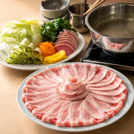 お造り3種盛りや沖縄県産アグー豚のしゃぶしゃぶ、〆のもずく蕎麦など全6品6,000円