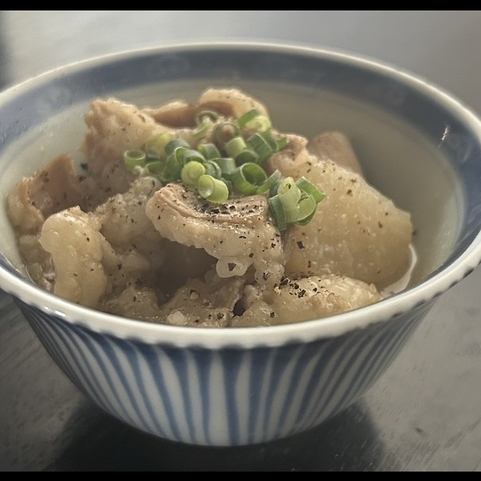 牛モツの塩煮込み