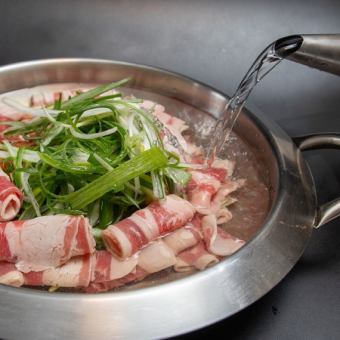 【宴会】本格プデチゲ×ヤンニョムチキン×チーズキンパ全8品/120分飲み放題/5000円⇒4500円