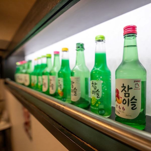 ゆったりとしたカウンター席でくつろぎの時間をお過ごしください♪落ち着いた雰囲気はデートや同伴などにぴったりな空間です。心地よい空間で美味しい料理とお酒を楽しんで、至福のひとときを過ごしましょう！