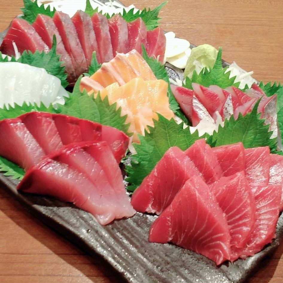 Fish purchased on the same day is served as fresh as sashimi ♪ All you can eat is also available ♪