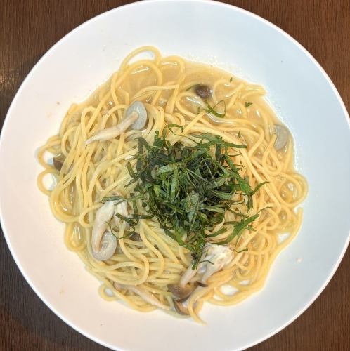 Japanese-style pasta with mushrooms and perilla leaves