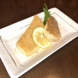 Grilled salted flounder