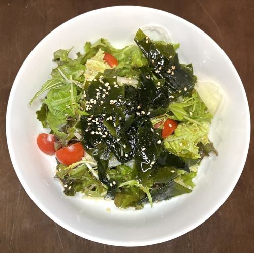 Shiso-flavored wakame salad