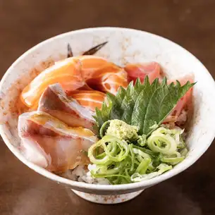 海鮮丼