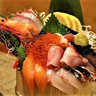 A lot of seafood with outstanding freshness, seasonal gems and popular izakaya dishes