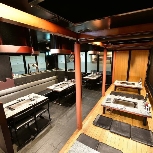 [The seats in the back can be used by groups of 10 or more ♪] The all-you-can-eat-and-drink banquet course will satisfy your feelings and stomach!