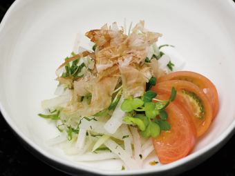 Japanese style crispy radish salad