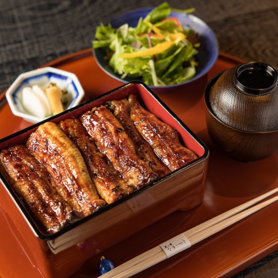 全国の清らかな水のもとで育まれた鰻、厳選された近江牛を心ゆくまでお楽しみください