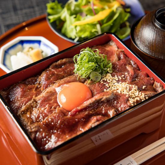 迷ったらここ!人気ランチで至福のひととき