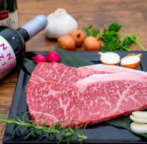 落ち着いた雰囲気の中、厳選焼肉をお楽しみ頂けます♪