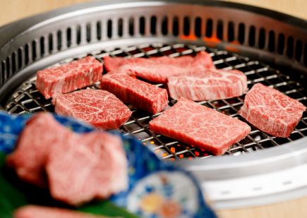 【완전 개인실・음방 포함】야키니쿠 연회 코스 전 10품+120분[음방]【예약 필요】⇒6600엔