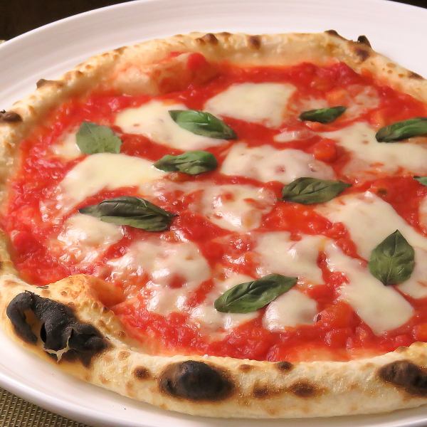 [The chewy texture is irresistible! Our proud specialty is overflowing with deliciousness◎] Pizza made from low-temperature aged dough starts from 1,430 yen (tax included)