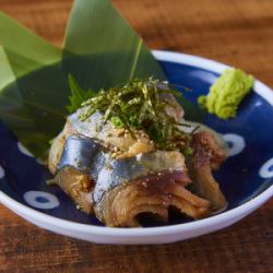 Rich sesame mackerel