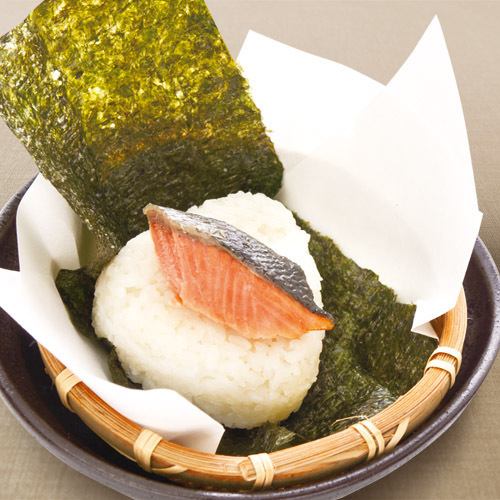 Onigiri salmon