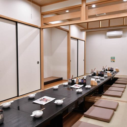 4 people × 2 seats ◇ 6 people × 2 seats ご ざ い ま す There is a tatami room that can be used by groups of up to 22 people.Please use according to the scene.