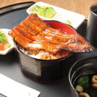 NEW 【月～木限定】 ★コラボ企画★ 鰻と馬肉　全8品飲み放題付きクーポン利用で9000円→7000円