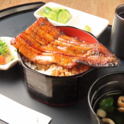 NEW 【月~木限定】 ★コラボ企画★ 鰻と馬肉 全8品飲み放題付きクーポン利用で9000円→7000円