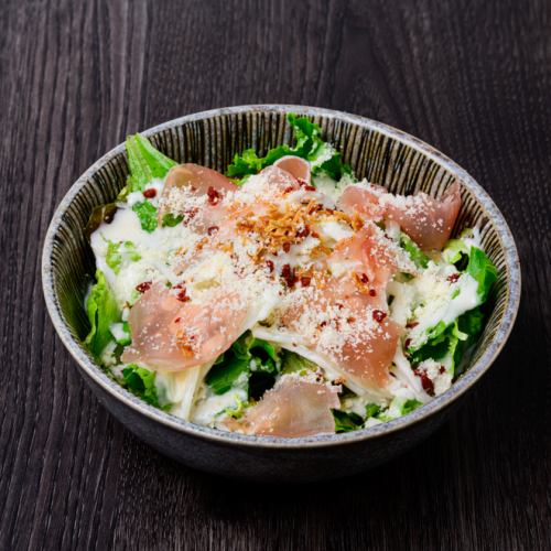 Prosciutto Caesar Salad / Spinach and Scrambled Egg Salad