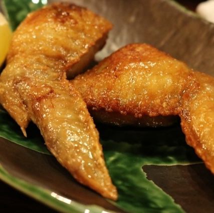 Fried chicken wings (1 piece)