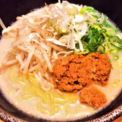 豚骨担々麺