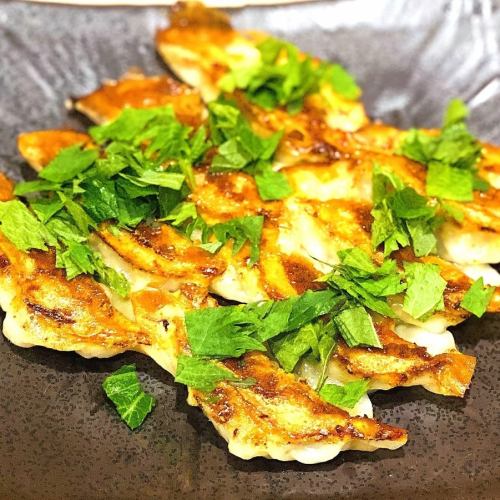 烤紫苏饺子
