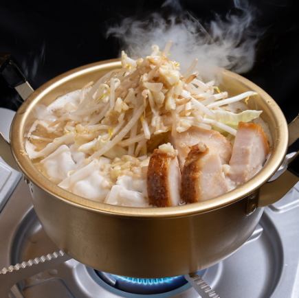 Saturday-Thursday only ● All-you-can-eat and drink plan ● Katsujiro hotpot included. All-you-can-eat and drink with approximately 80 different menu items. ¥5,000 → ¥3,280