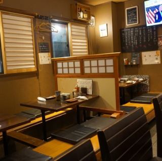 10名規模の会社の納会、宴会から地元の集まりまで、様々なシーンにご利用ください。落ち着いた雰囲気でこだわりの串揚げをお楽しみください。