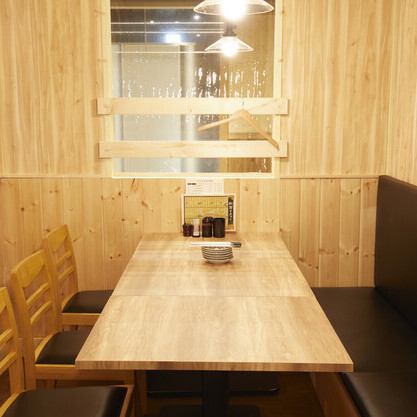 《50名~80名規模のご宴会もOK!》50名様以上でスペースの貸切利用が可能です◎また仕切りが付いておりますので、貸切以外のご利用の際もご利用いただけます★また飲み放題付コースが3000円～♪お客様のご予算に合わせてご利用いただけます！《海浜幕張 居酒屋 》