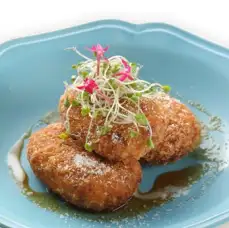 【FRIED FOOD】黒毛和牛のアランチーニ グレイビーソース