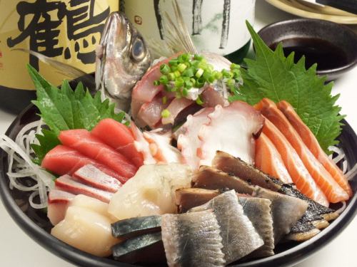 満まる盛り（お刺身盛り合わせ）　