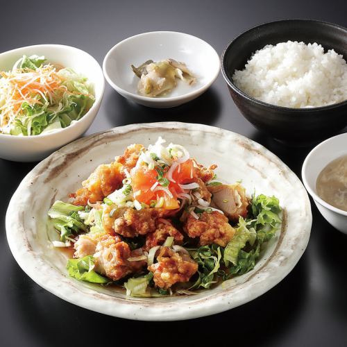 Various set meals and daily lunch specials on weekdays include a large serving of rice for free!