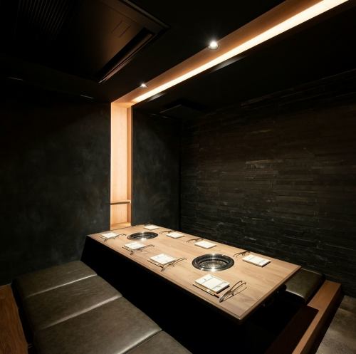 <p>A completely private room that can accommodate up to 8 people.You can feel safe not only when dining with your loved ones, but also when you are traveling with small children.</p>