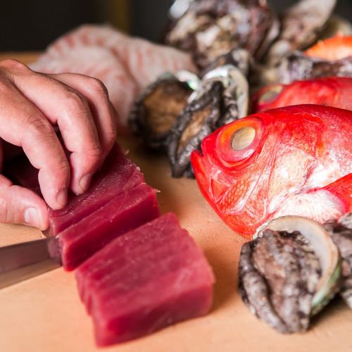 We offer a wide variety of sashimi♪