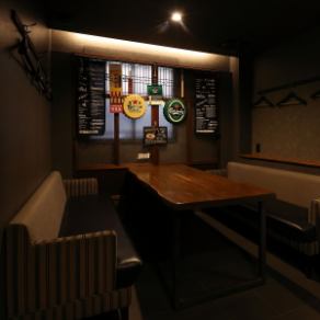 当店は、毎日のお食事はもちろん記念日や各種ご宴会など様々なシーンで利用いただけます。お子様連れのご家族のご利用も多いお店です。