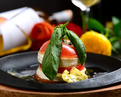 Grilled Camembert cheese and tomato caprese ~ Millefeuille style ~