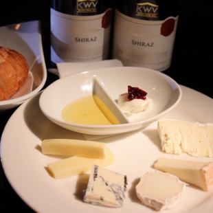 欧州産チーズの盛り合わせ