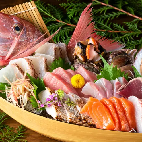We pride ourselves on offering fresh seafood carefully selected by our expert craftsmen in the Nagoya Station area!