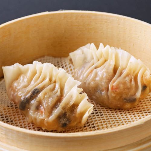 [Shanghai] Steamed dumplings with shark fin (4 pieces)